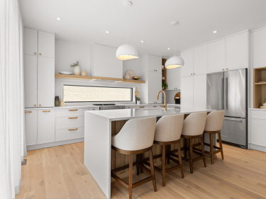 Capella | Homes - New houses in Parc-Extension Move-in ready in Longueuil with outdoor parking: $900 001 - $1 000 000