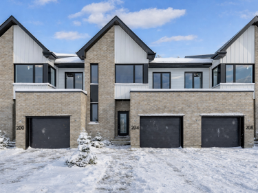 Arion Domaine Nature - New houses in Westmount Registering now with outdoor parking with pool: Studio/loft, > $1&nbsp;000&nbsp;001