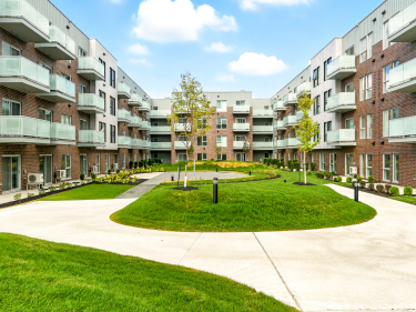 Gardenia | Green Urban living - New Rentals in Cte-Saint-Luc with model units Move-in ready in Saint-Constant near the metro near a train station with gym