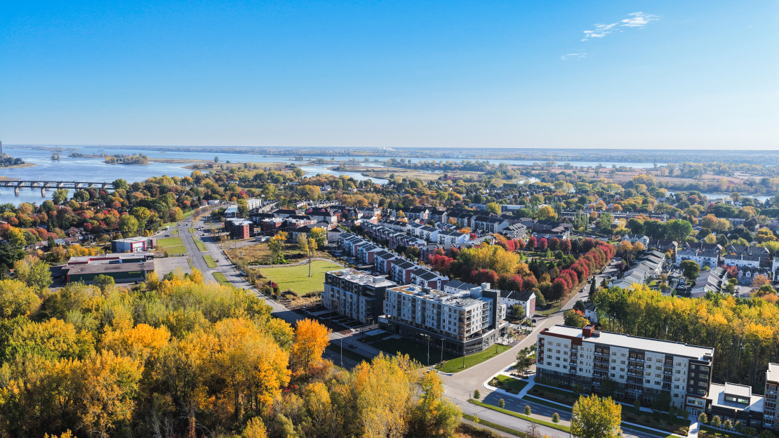 Le MileBrook: All-Inclusive Rental Housing and Local Shops in Pointe-aux-Trembles image-0